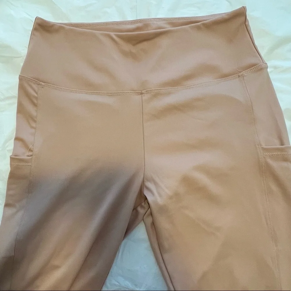 Peachy Keen Leggings